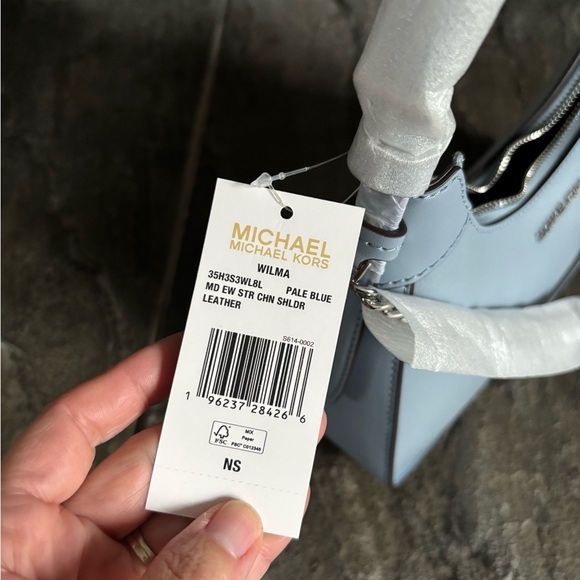 NWT Michael Kors Wilma Medium Leather Shoulder Bag - Picture 13 of 16